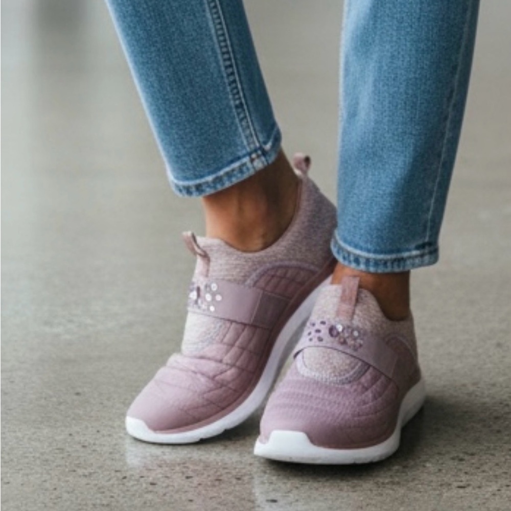 Vionic Dianne Lavender Pink Jeweled Slip On Sneakers Arch Support Sz 10 - Picture 2 of 10